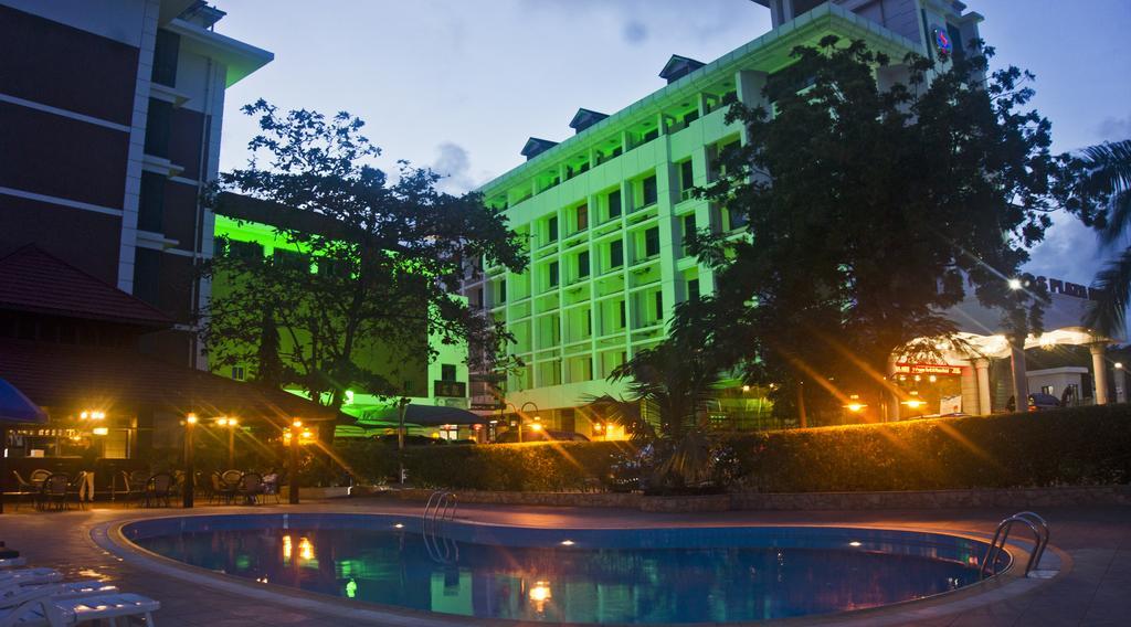 G.S Plaza Hotel Akkra Exterior foto